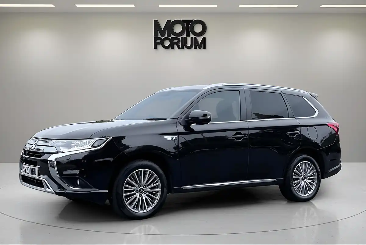 Used 2020 Mitsubishi Outlander Design Black - Interior and Exterior details 7