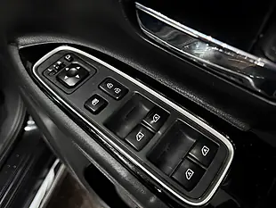 Used 2020 Mitsubishi Outlander Design Black - Interior and Exterior details 13
