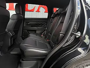 Used 2020 Mitsubishi Outlander Dynamic Black - Interior and Exterior details 14