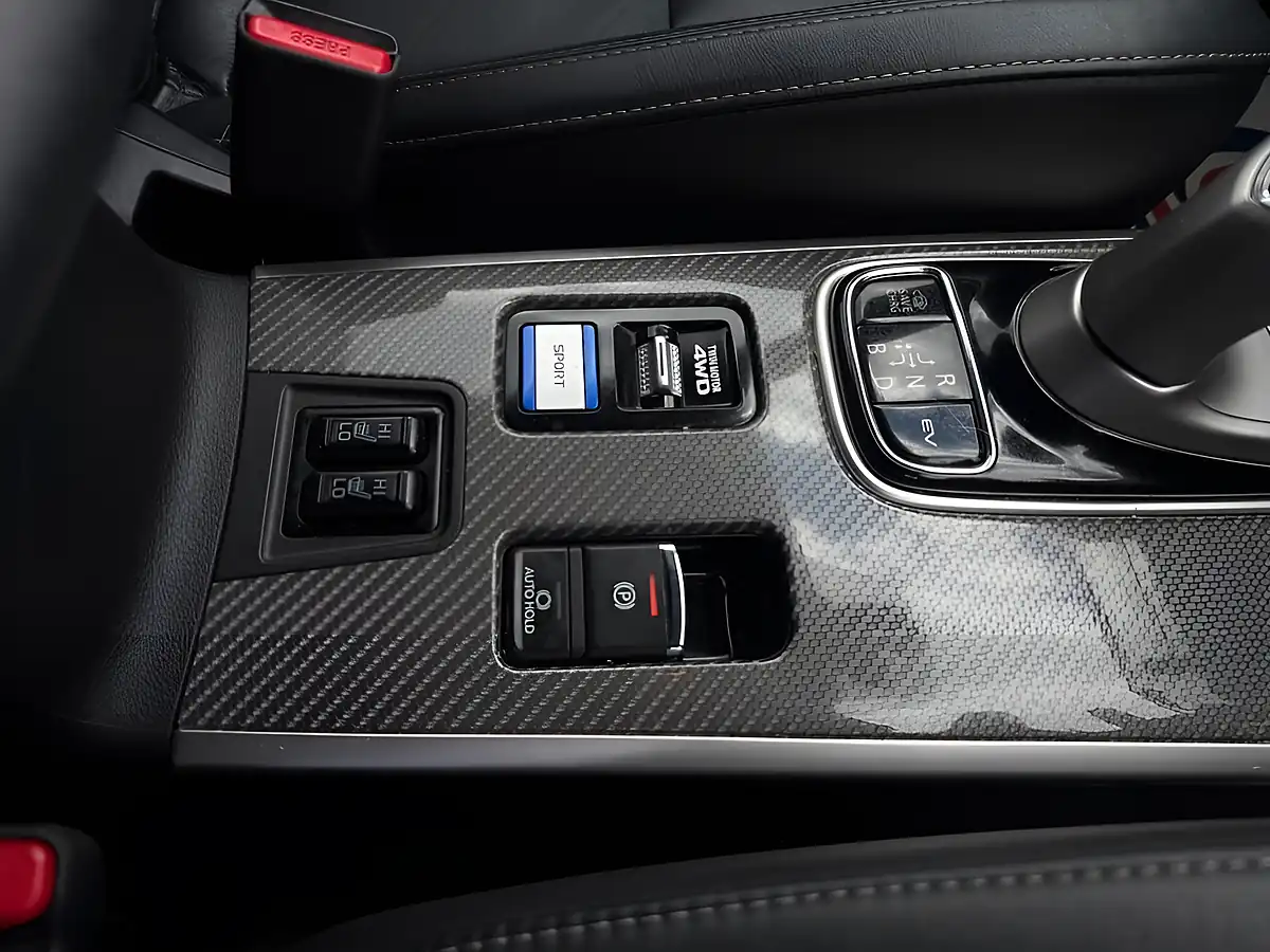 Used 2020 Mitsubishi Outlander Dynamic Black - Interior and Exterior details 19