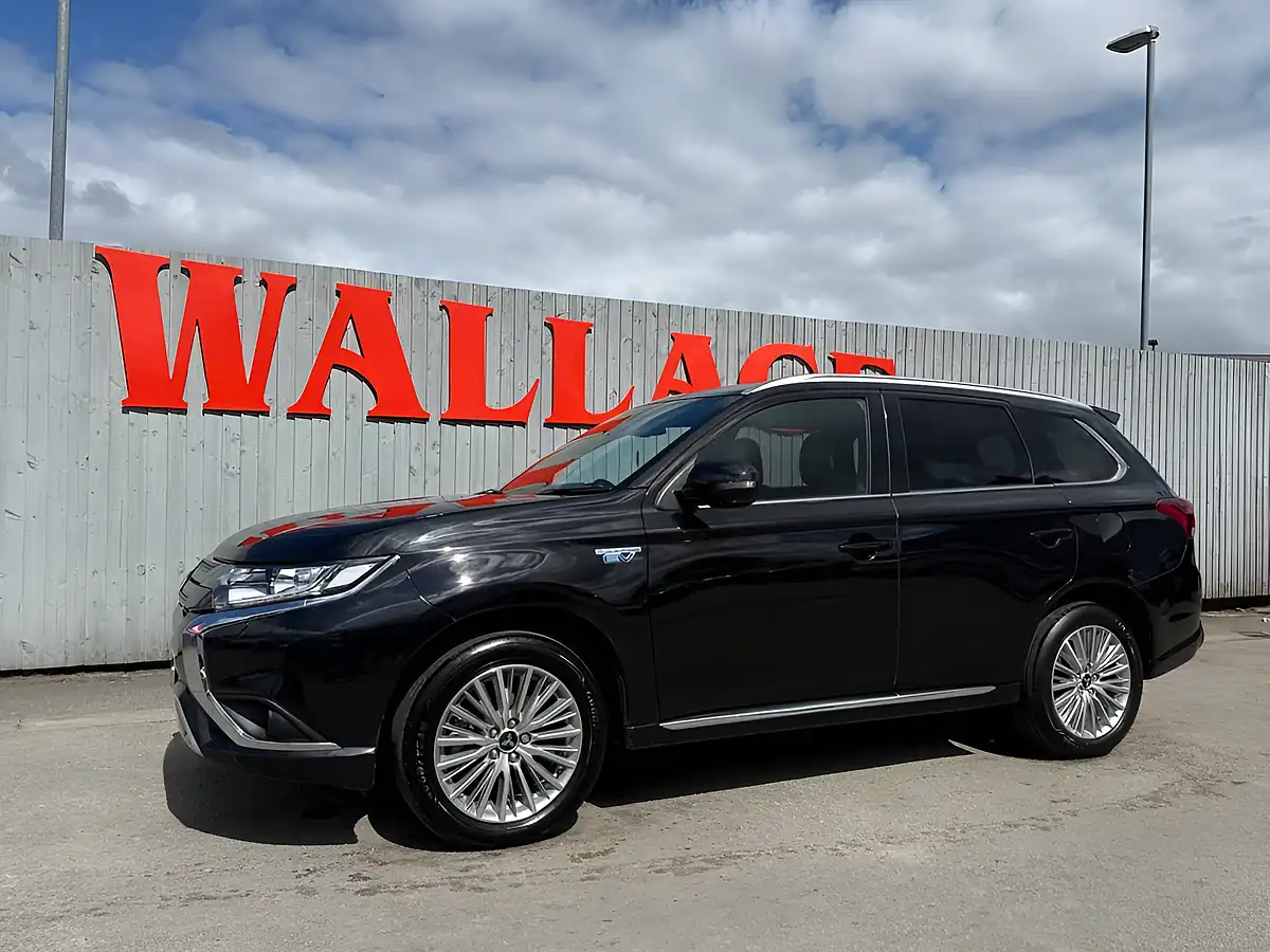 Used 2020 Mitsubishi Outlander Dynamic Black - Interior and Exterior details 6