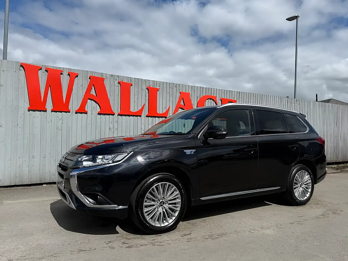 Used 2020 Mitsubishi Outlander Dynamic Black - Interior and Exterior details 7