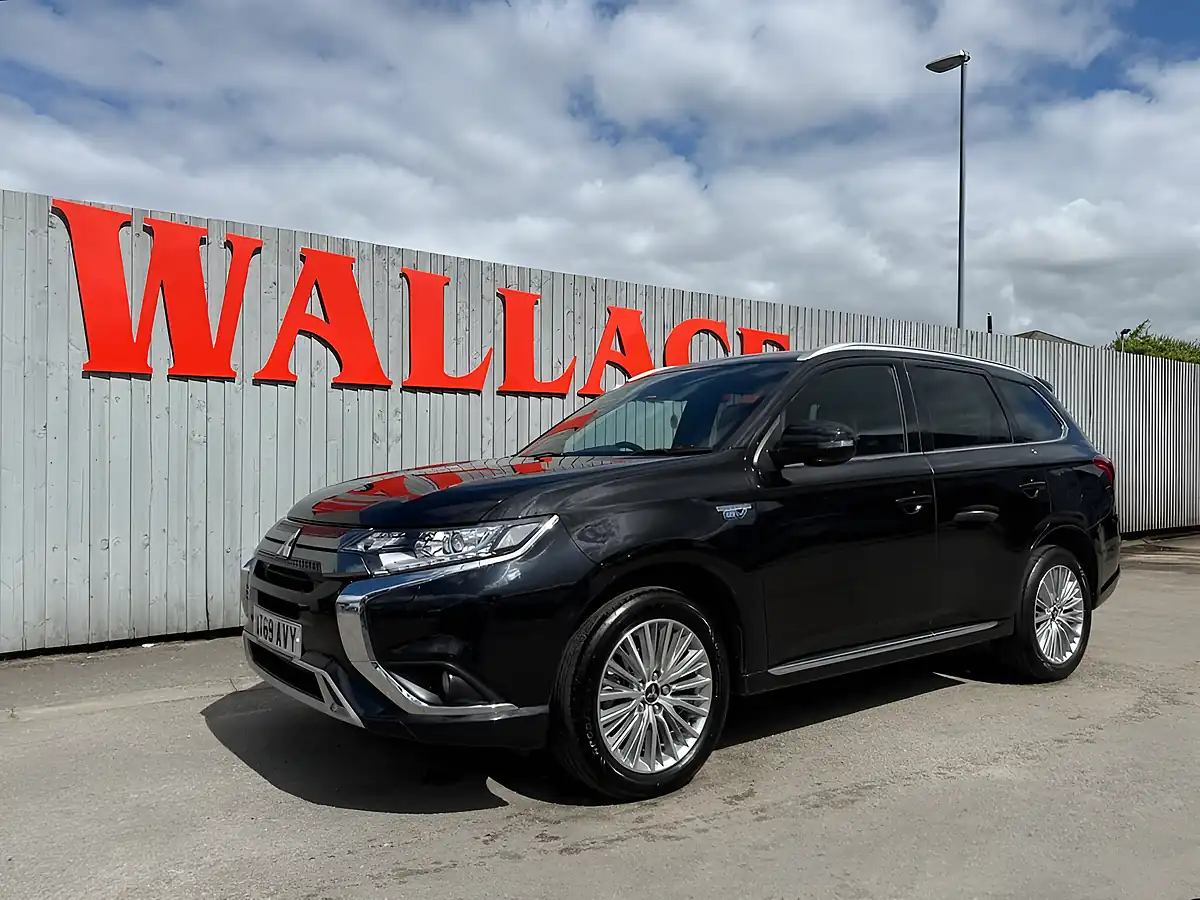 Used 2020 Mitsubishi Outlander Dynamic Black - Interior and Exterior details 8