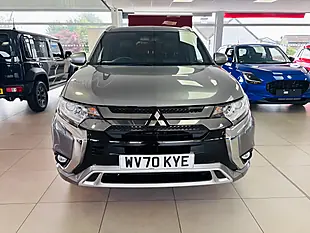Used 2020 Mitsubishi Outlander Dynamic Grey - Interior and Exterior details 2