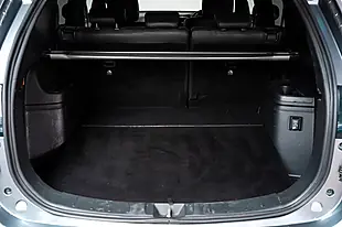 Used 2020 Mitsubishi Outlander Dynamic Grey - Interior and Exterior details 16