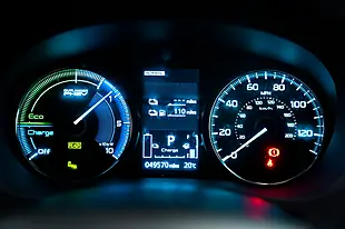 Used 2020 Mitsubishi Outlander Dynamic Grey - Interior and Exterior details 7