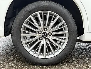 Used 2020 Mitsubishi Outlander Dynamic White - Interior and Exterior details 11