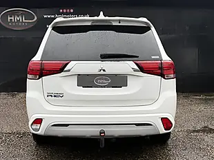 Used 2020 Mitsubishi Outlander Dynamic White - Interior and Exterior details 9