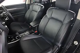 Used 2020 Mitsubishi Outlander Exceed Black - Interior and Exterior details 12
