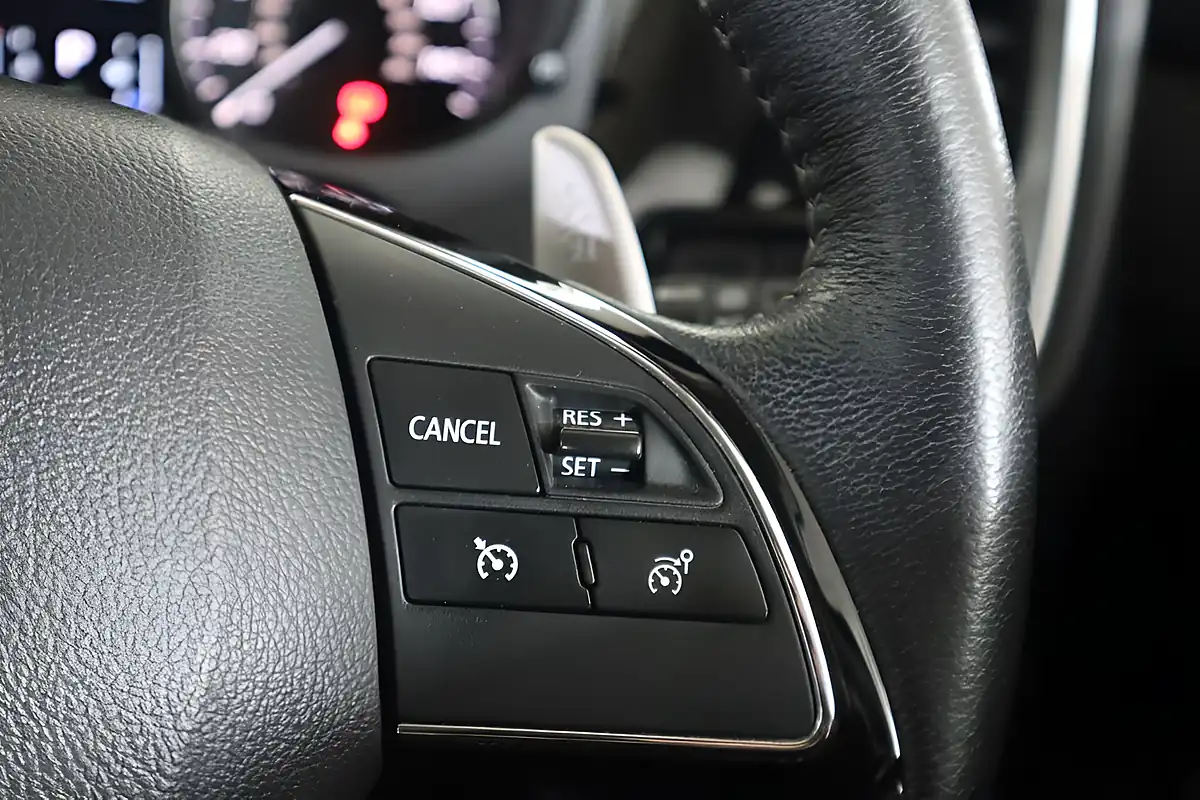 Used 2020 Mitsubishi Outlander Exceed Black - Interior and Exterior details 19