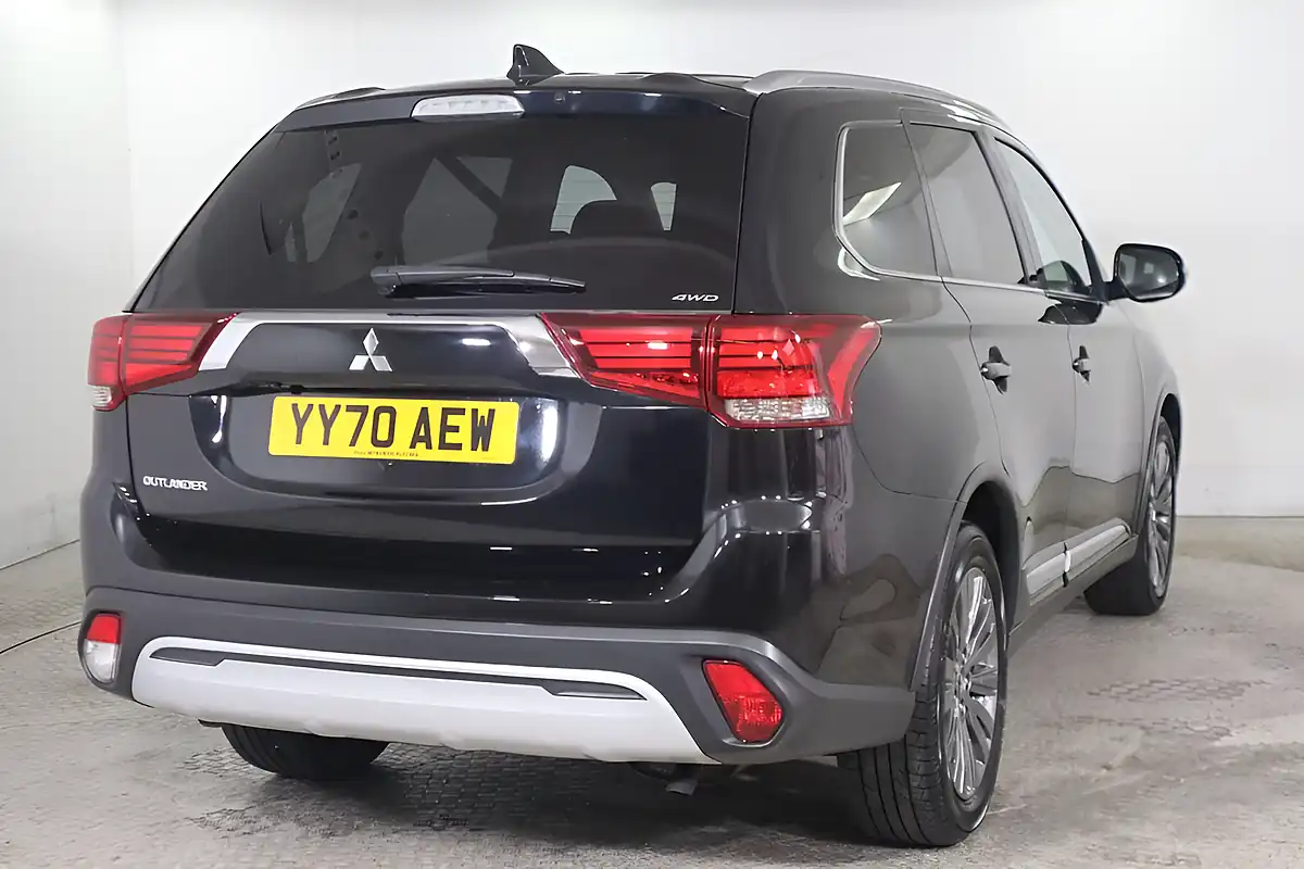 Used 2020 Mitsubishi Outlander Exceed Black - Interior and Exterior details 4