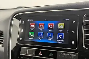 Used 2020 Mitsubishi Outlander White - Interior and Exterior details 11