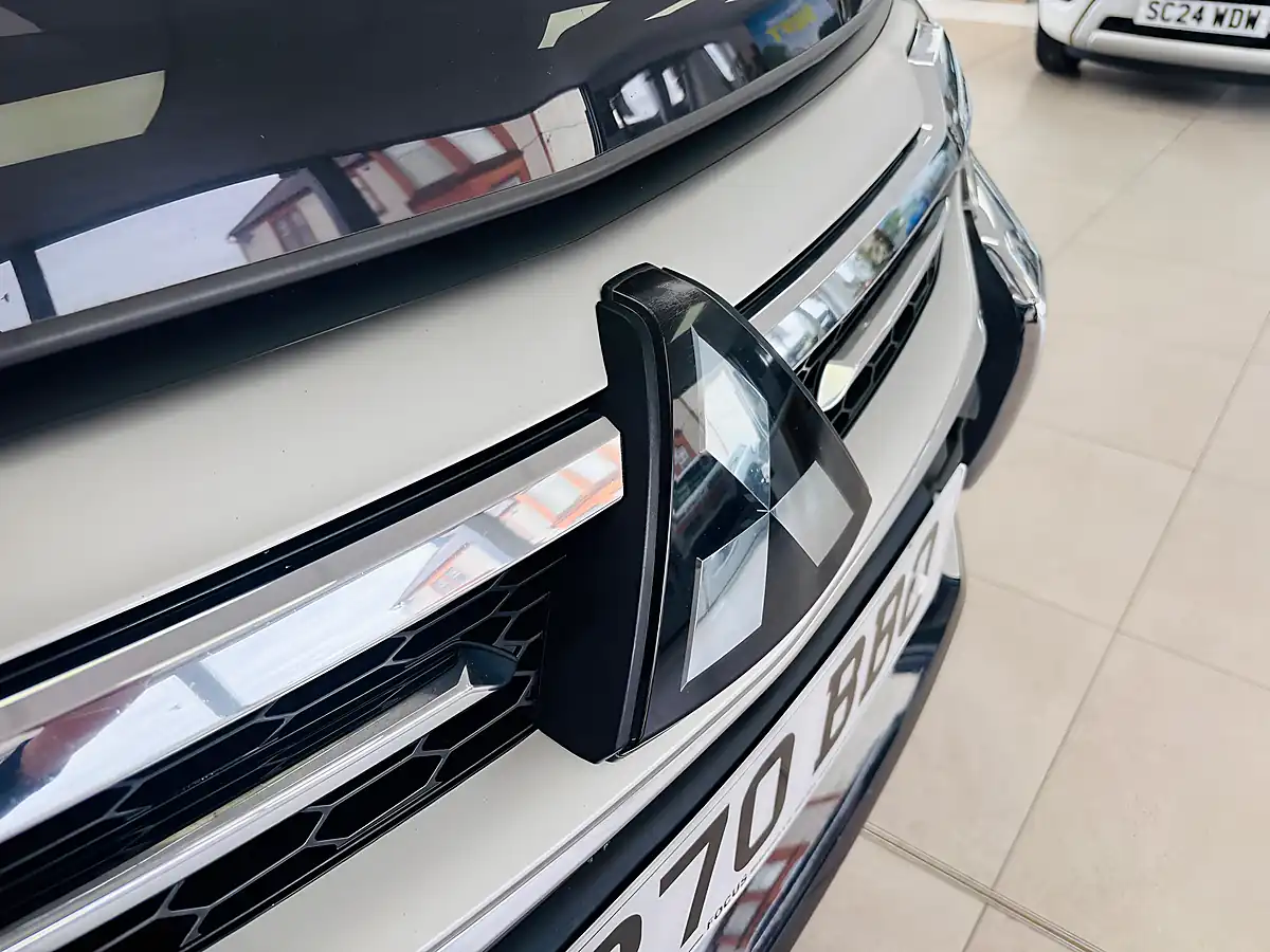 Used 2020 Mitsubishi Shogun Sport 4 Auto 4WD Euro 6 5dr Black - Interior and Exterior details 13