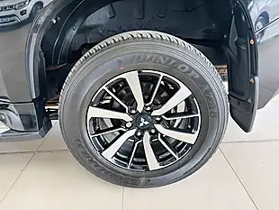 Used 2020 Mitsubishi Shogun Sport 4 Auto 4WD Euro 6 5dr Black - Interior and Exterior details 18