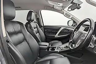 Used 2020 Mitsubishi Shogun Sport Grey - Interior and Exterior details 10