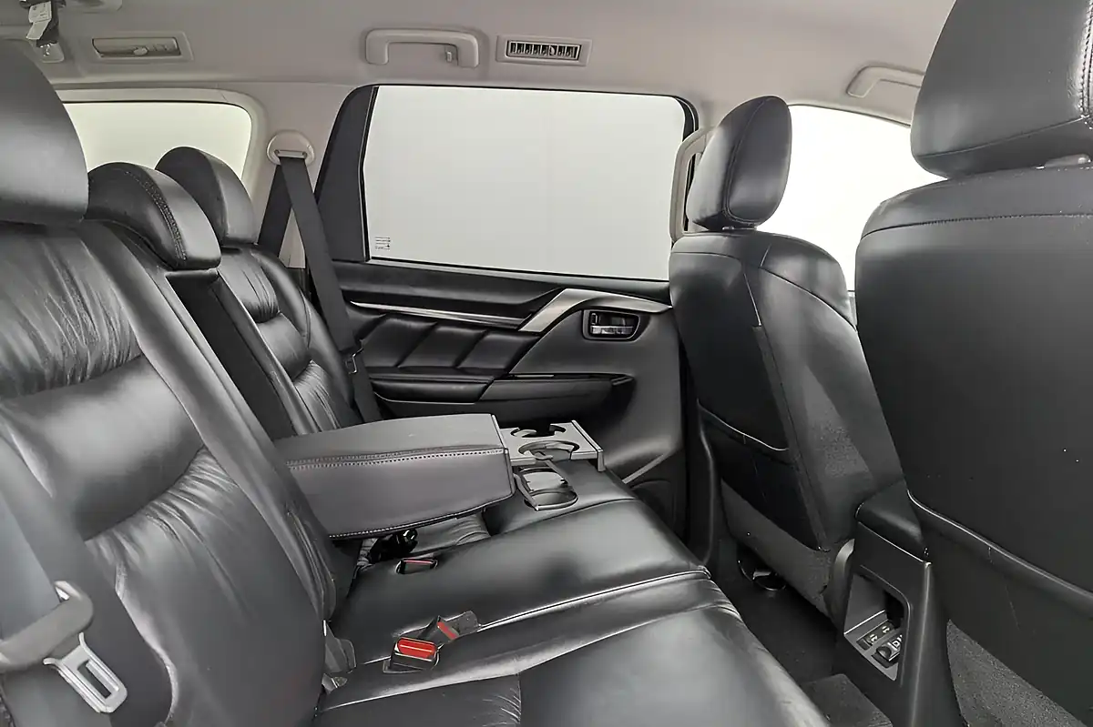 Used 2020 Mitsubishi Shogun Sport Grey - Interior and Exterior details 12