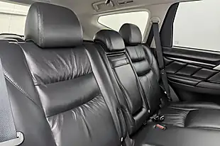 Used 2020 Mitsubishi Shogun Sport Grey - Interior and Exterior details 14