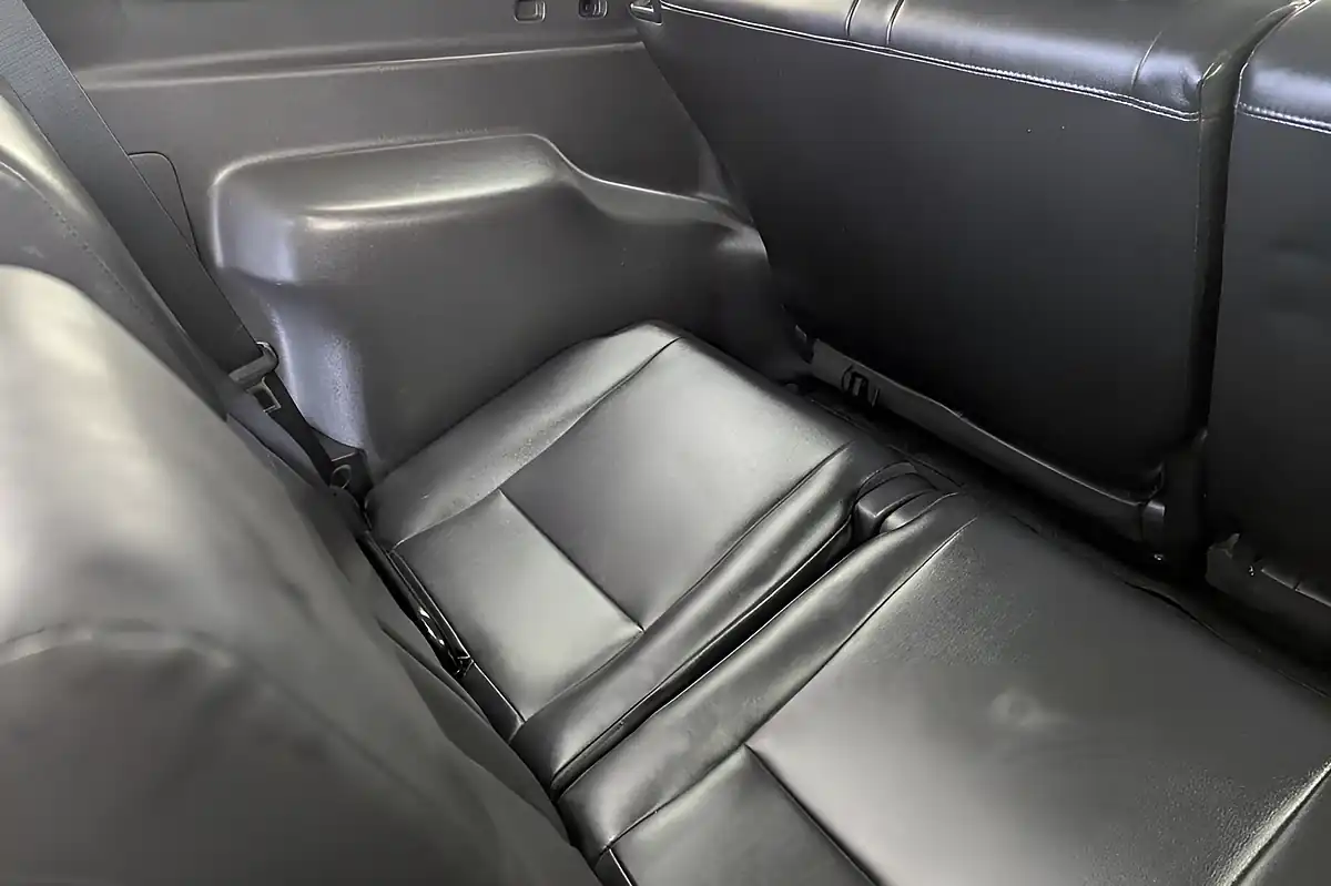 Used 2020 Mitsubishi Shogun Sport Grey - Interior and Exterior details 17