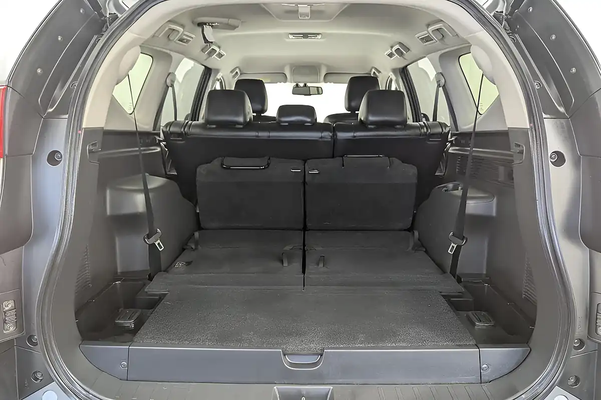 Used 2020 Mitsubishi Shogun Sport Grey - Interior and Exterior details 19