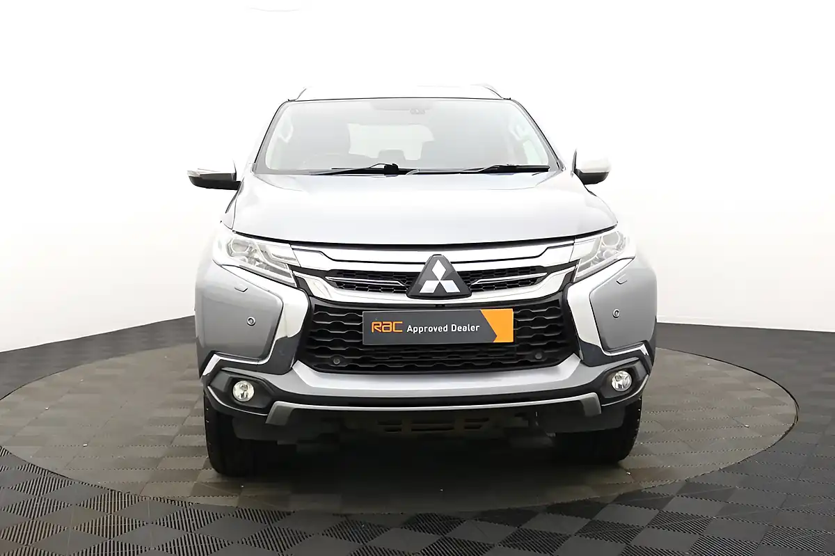Used 2020 Mitsubishi Shogun Sport Grey - Interior and Exterior details 2