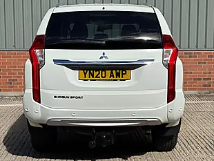 Used 2020 Mitsubishi Shogun Sport White - Interior and Exterior details 11