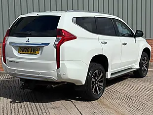 Used 2020 Mitsubishi Shogun Sport White - Interior and Exterior details 12