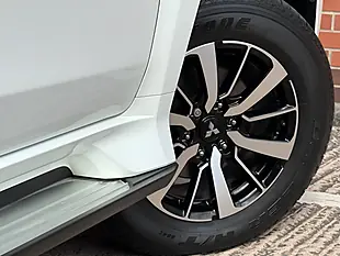 Used 2020 Mitsubishi Shogun Sport White - Interior and Exterior details 16
