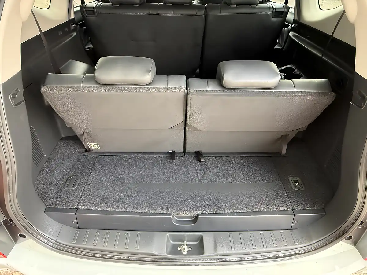 Used 2020 Mitsubishi Shogun Sport White - Interior and Exterior details 17