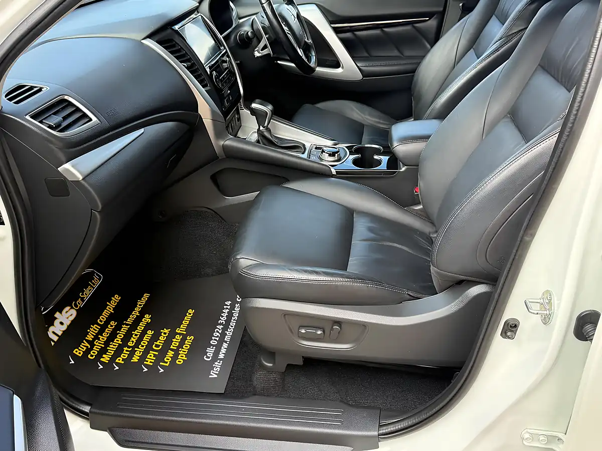 Used 2020 Mitsubishi Shogun Sport White - Interior and Exterior details 19