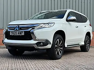 Used 2020 Mitsubishi Shogun Sport White - Interior and Exterior details 4
