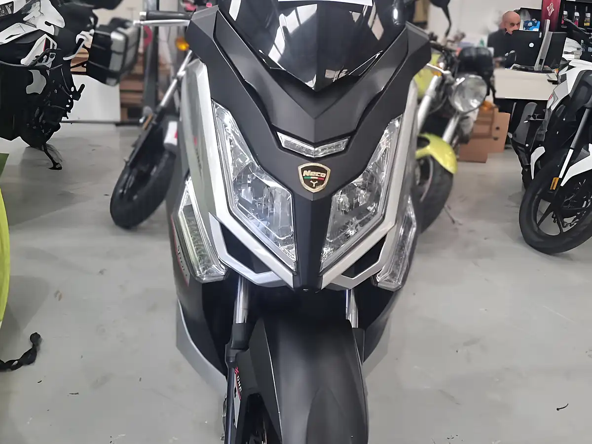 Used 2020 Neco Alex One Silver - Interior and Exterior details 6