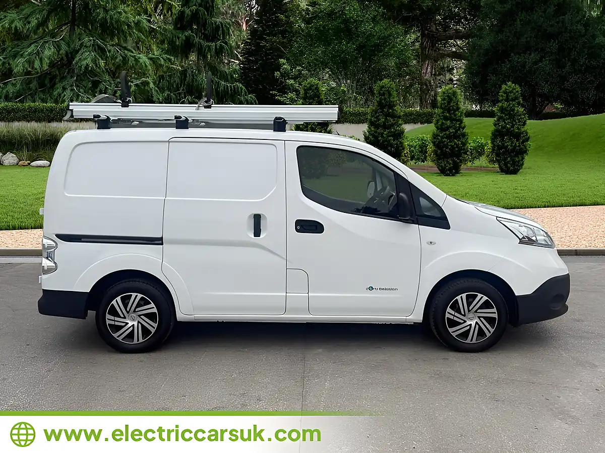 Used 2020 Nissan E-NV200 Acenta White - Interior and Exterior details 4