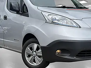 Used 2020 Nissan e-NV200 Tekna Silver - Interior and Exterior details 17