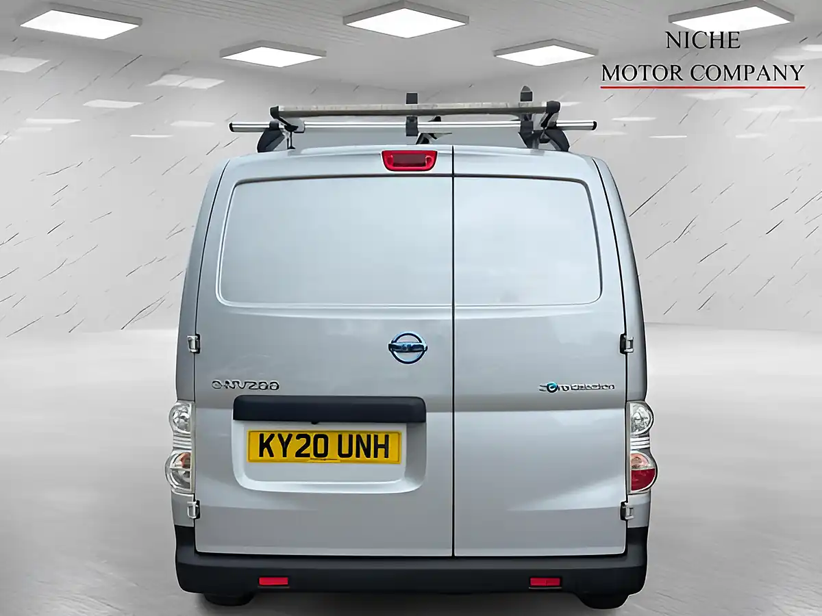 Used 2020 Nissan e-NV200 Tekna Silver - Interior and Exterior details 18