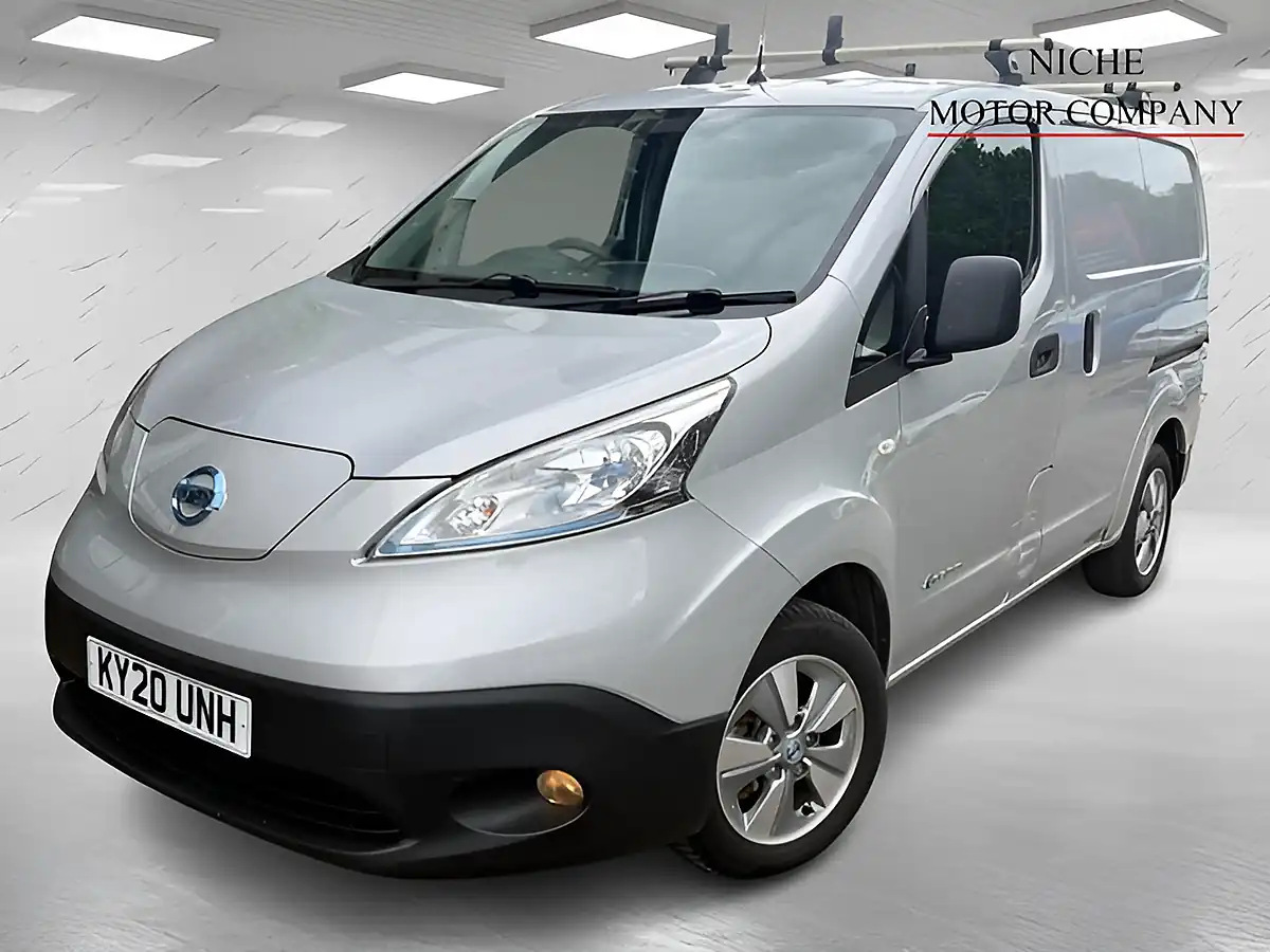 Used 2020 Nissan e-NV200 Tekna Silver - Interior and Exterior details 4