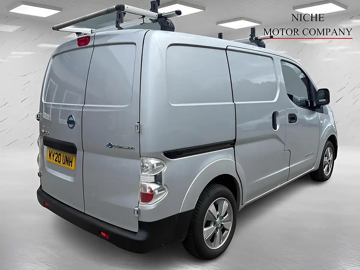 Used 2020 Nissan e-NV200 Tekna Silver - Interior and Exterior details 5