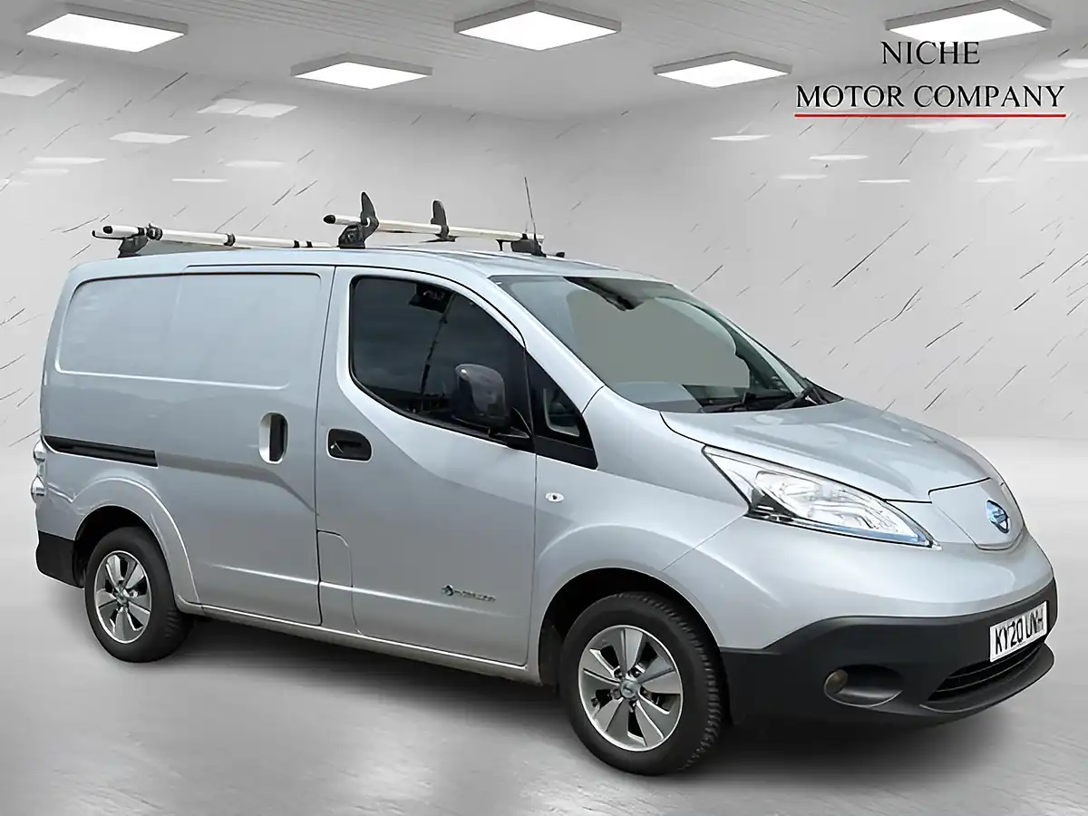 Used 2020 Nissan e-NV200 Tekna Silver - Interior and Exterior details 7