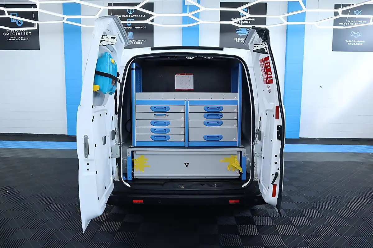 Used 2020 Nissan E-Nv200 Tekna White - Interior and Exterior details 11