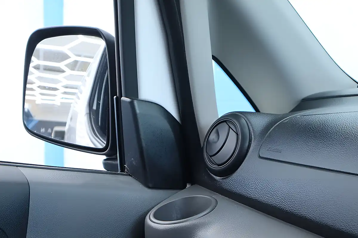 Used 2020 Nissan E-Nv200 Tekna White - Interior and Exterior details 18