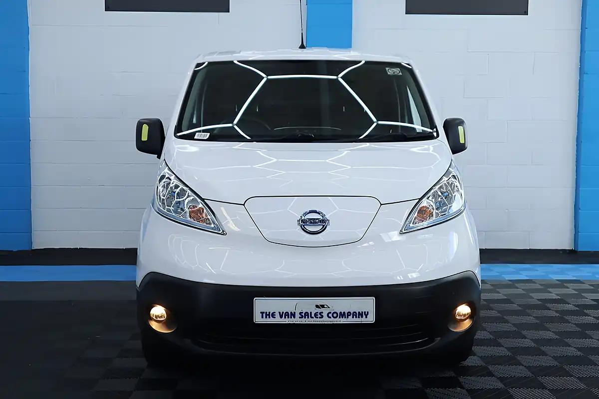 Used 2020 Nissan E-Nv200 Tekna White - Interior and Exterior details 4