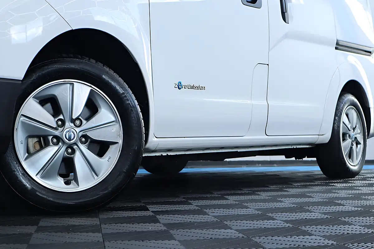 Used 2020 Nissan E-Nv200 Tekna White - Interior and Exterior details 7