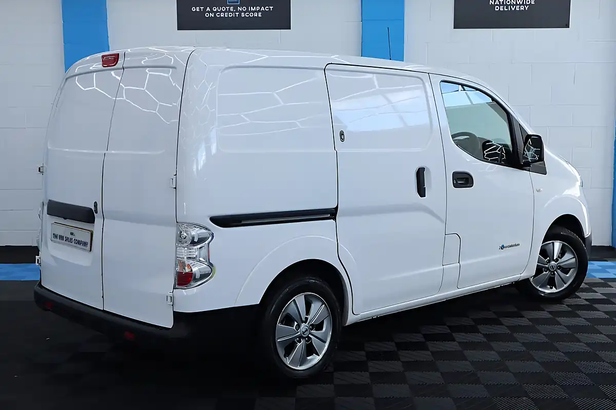 Used 2020 Nissan E-Nv200 Tekna White - Interior and Exterior details 8