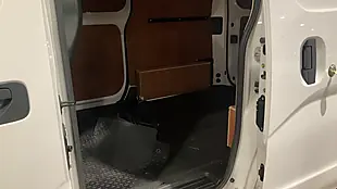 Used 2020 Nissan E-NV200 Tekna White - Interior and Exterior details 10