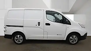 Used 2020 Nissan E-NV200 Tekna White - Interior and Exterior details 6