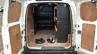 Used 2020 Nissan e-NV200 Visia White - Interior and Exterior details 6