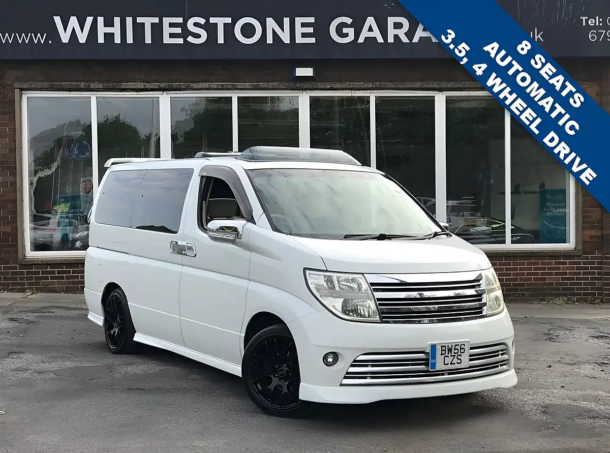Used 2020 Nissan Elgrand Rider S White - Front View