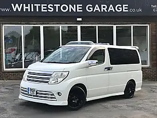Used 2020 Nissan Elgrand Rider S White - Interior and Exterior details 3