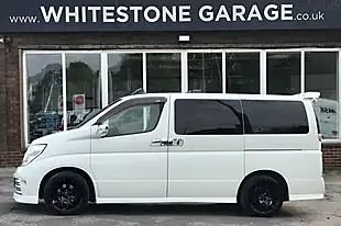 Used 2020 Nissan Elgrand Rider S White - Interior and Exterior details 5