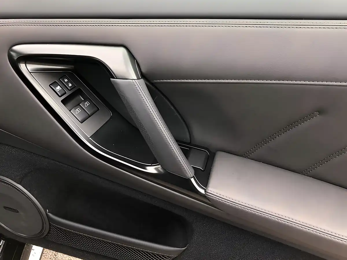 Used 2020 Nissan GT-R Prestige Black - Interior and Exterior details 12