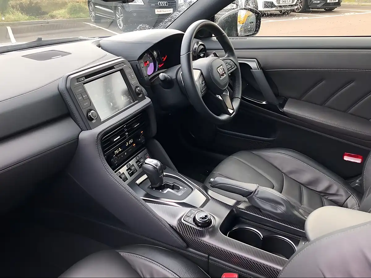 Used 2020 Nissan GT-R Prestige Black - Interior and Exterior details 7